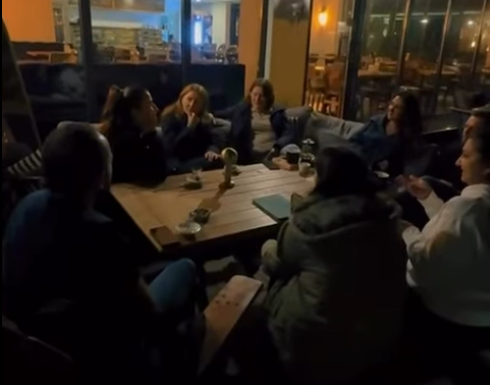 İzlanda’dan gelen misafirimizle gerçekleştirdiğimiz Speaking Club etkinliğinde gençlerimizle hem dil pratiği yaptık hem de kültürel etkileşimde bulunduk. 